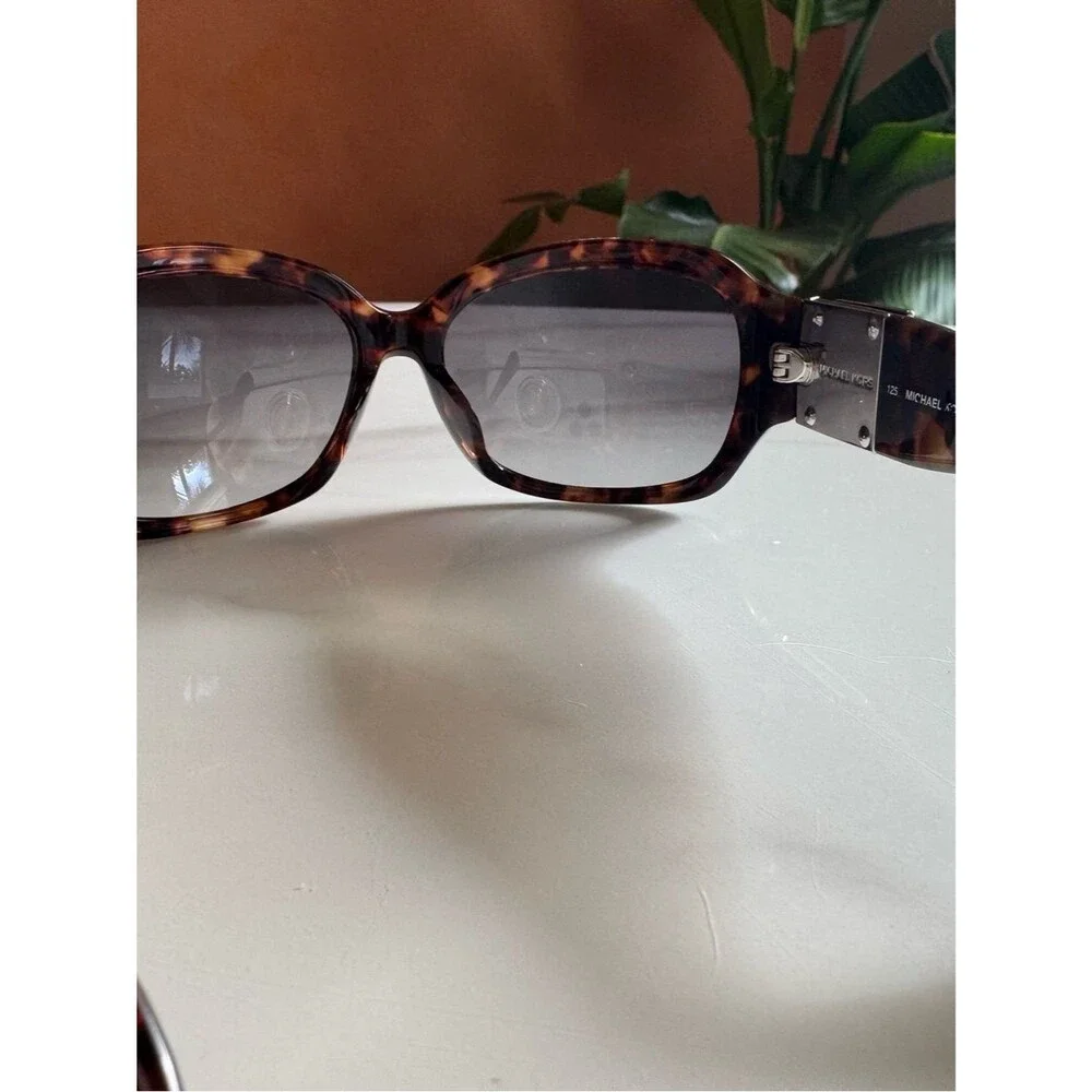 Michael Kors Davos MK5578 078 Oversized Tortoise Sunglasses Made in Italy